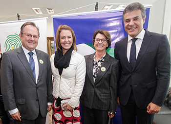 Prefeito no lançamento do Projeto Criança e Adolescente Protegidos - AEN