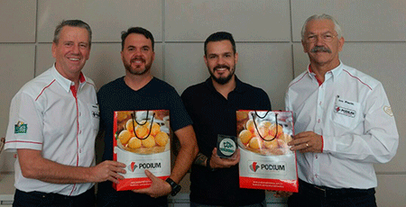 Podium-&-Kiq
