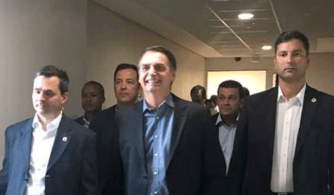 Bolsonaro-deixa-hospital